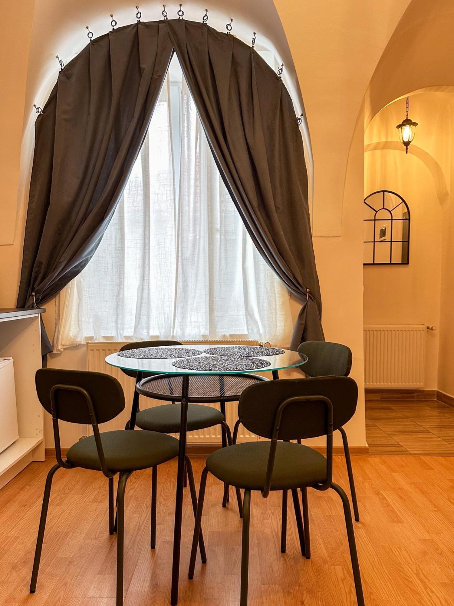Serenity House Apartments Sibiu Bagian luar foto