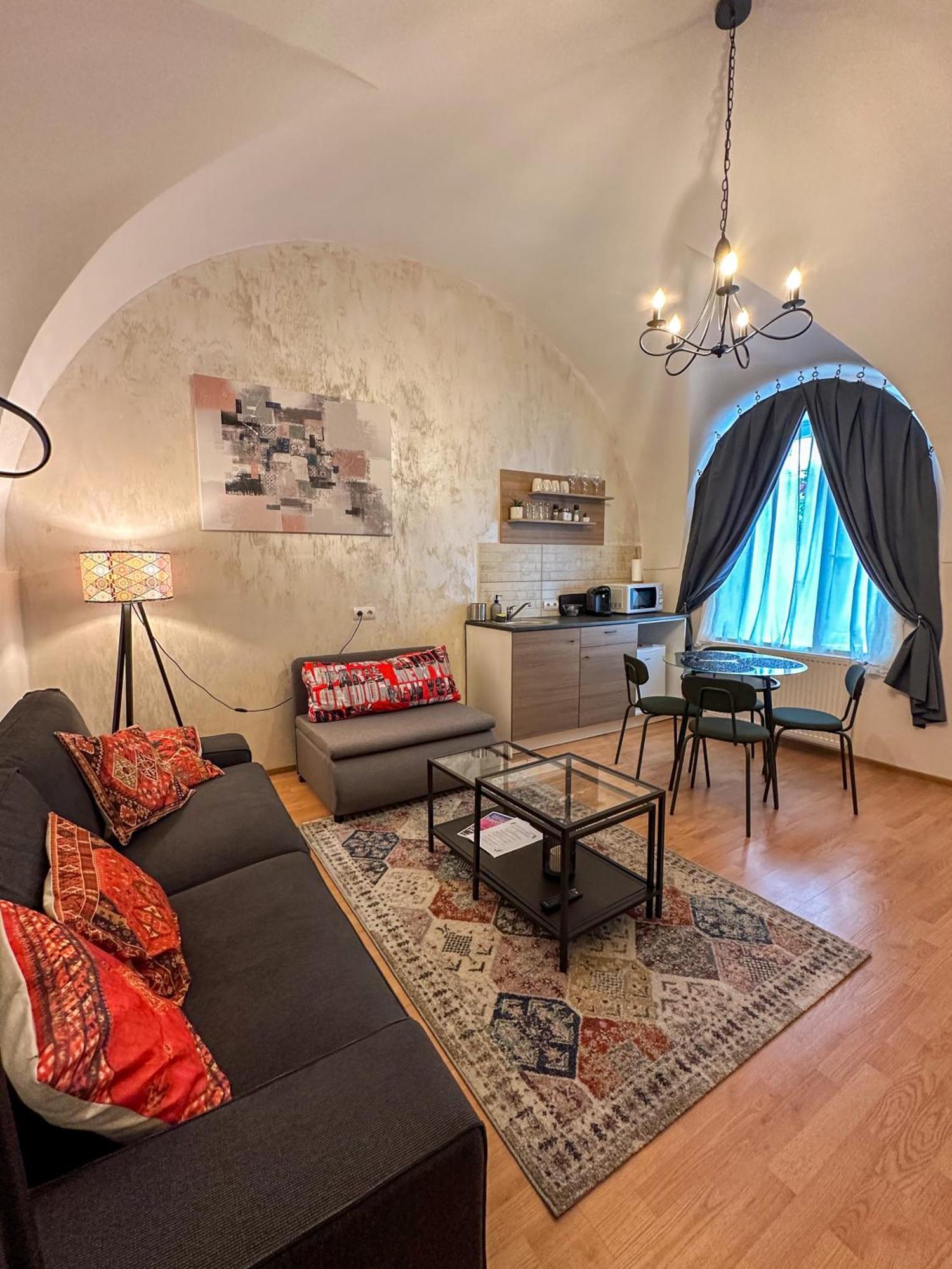 Serenity House Apartments Sibiu Bagian luar foto