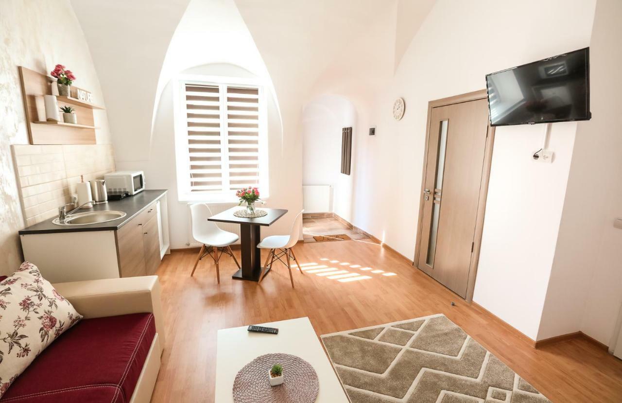 Serenity House Apartments Sibiu Bagian luar foto