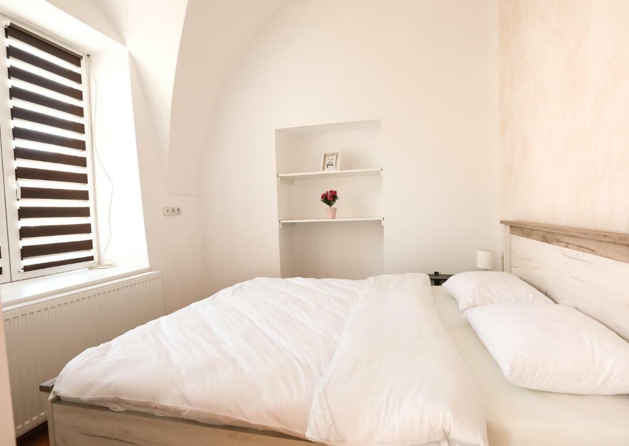 Serenity House Apartments Sibiu Bagian luar foto